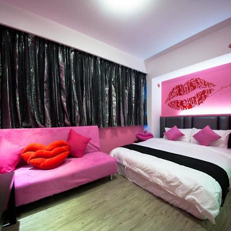 Photofun Hotel Luodong Bagian luar foto